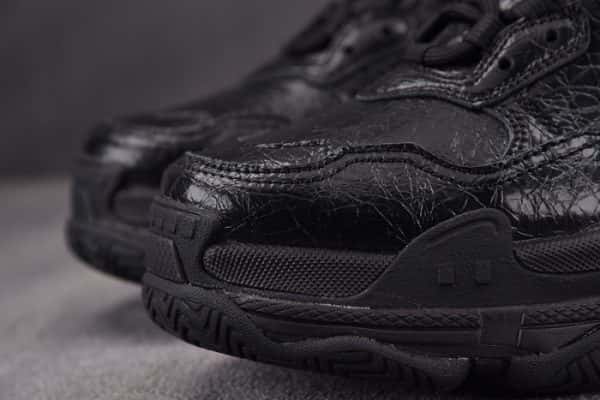 Triples Trainer Sneakers 2000071