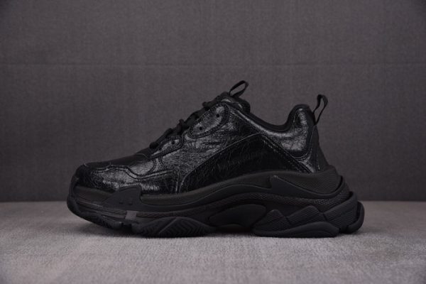 Triples Trainer Sneakers 2000071