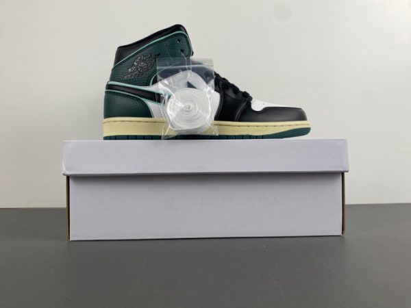 Air Jordan 1 Mid Se Oxidized Green Fq7818-100