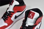Air Jordan 1 Mid Chicago 554724-173