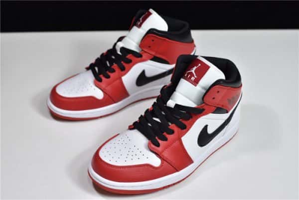 Air Jordan 1 Mid Chicago 554724-173
