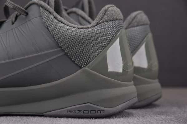 Nike Zoom Kobe 5 ''Fade To Black'' 869454-006