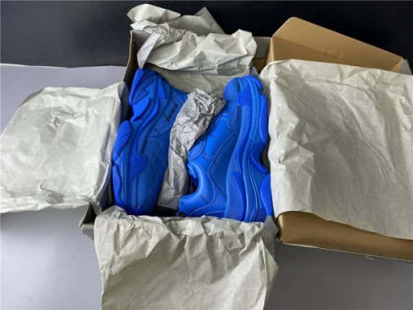 Triples Trainer Sneakers Letters 2000017