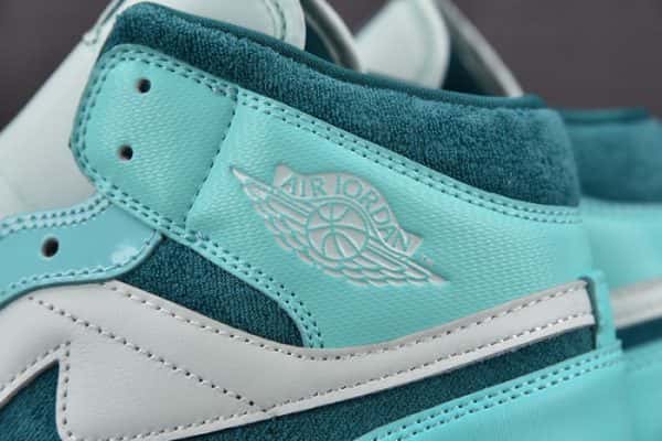 Air Jordan 1 Mid Chenille Bleached Turquoise Dz3745-300