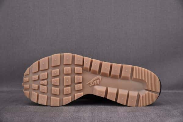 Nike Vaporwaffle Sacai ''Black Gum'' Dd1875-001