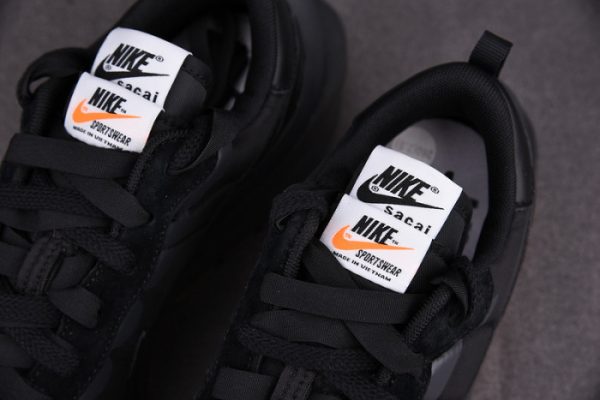 Nike Vaporwaffle Sacai ''Black Gum'' Dd1875-001