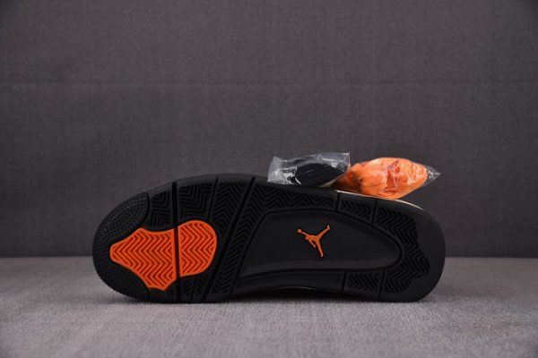Air Jordan 4 Retro Undefeated Jbm351-M1