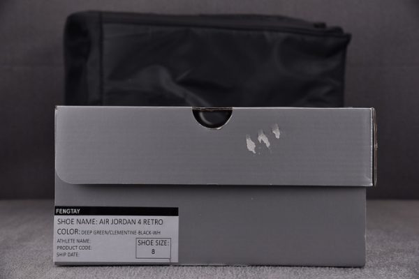 Air Jordan 4 Retro Undefeated Jbm351-M1