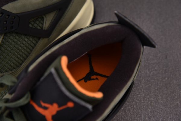 Air Jordan 4 Retro Undefeated Jbm351-M1