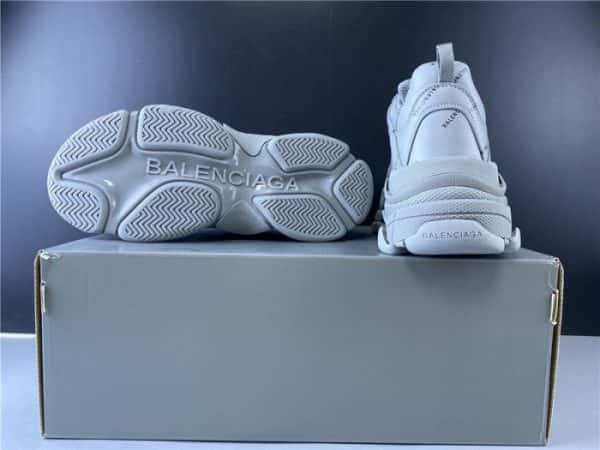 Triples Trainer Sneakers Letters 2000022