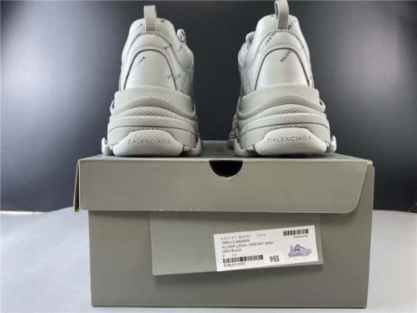 Triples Trainer Sneakers Letters 2000022