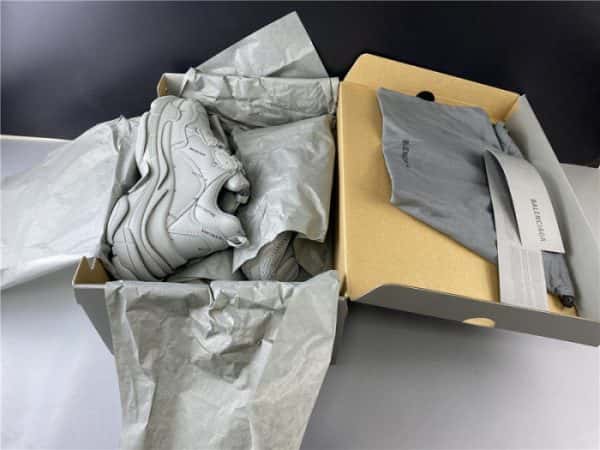 Triples Trainer Sneakers Letters 2000022