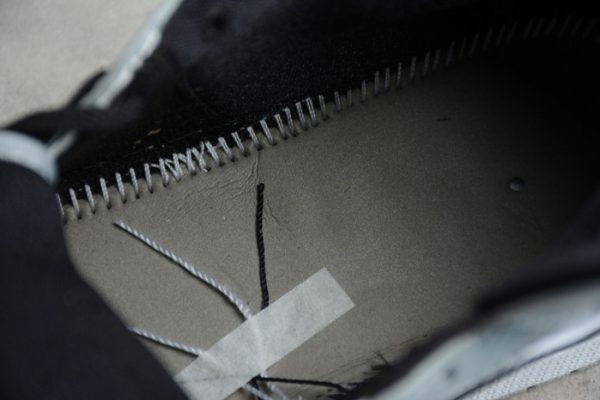 Air Jordan 1 Mid Light Smoke Grey 554724-092