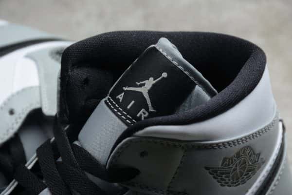 Air Jordan 1 Mid Light Smoke Grey 554724-092