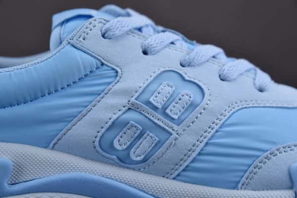 Triples Trainer Sneakers 2000057