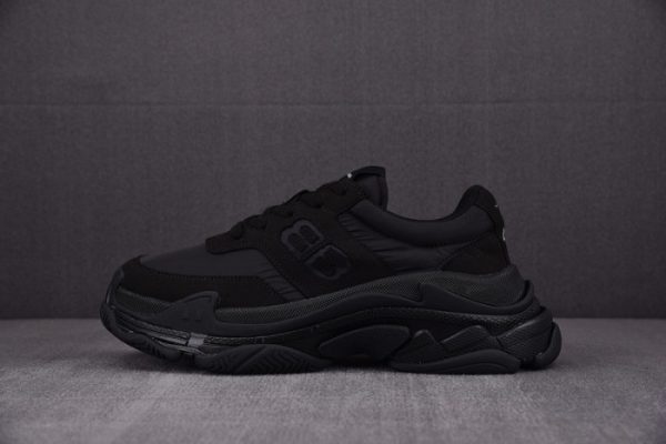 Triples Trainer Sneakers 2000058