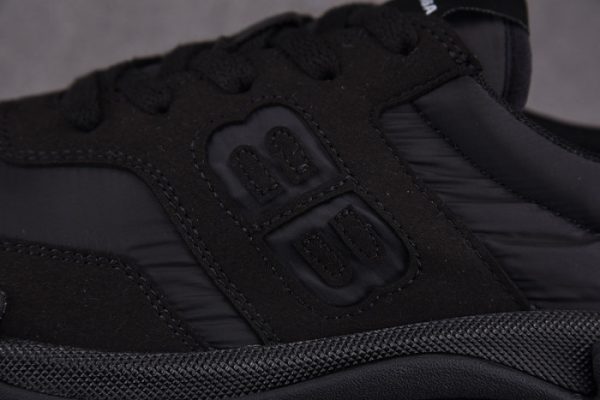 Triples Trainer Sneakers 2000058