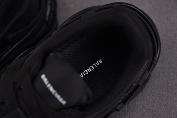 Triples Trainer Sneakers 2000058