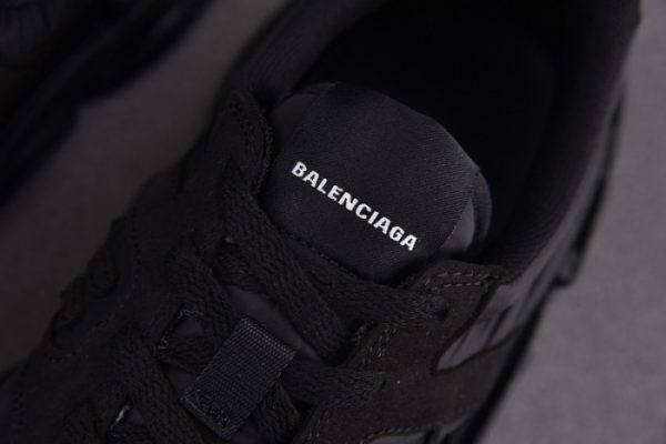 Triples Trainer Sneakers 2000058