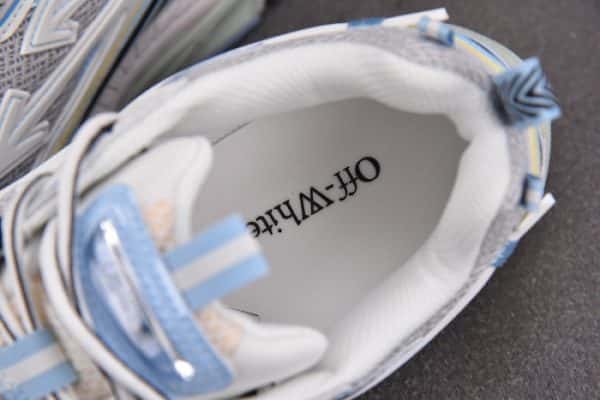 OFW Be Right Back BRB000011