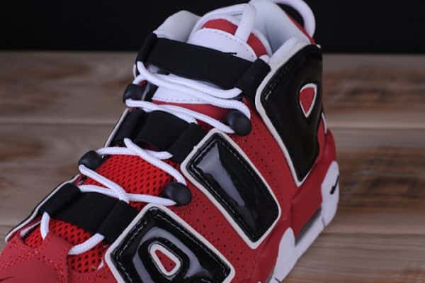 Air More Uptempo ''96 "Bulls" 921948-600