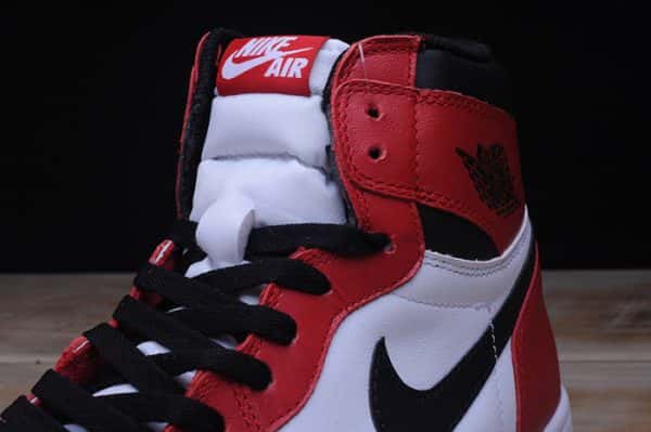 Air Jordan 1 Retro High Og Chicago Red 555088-101