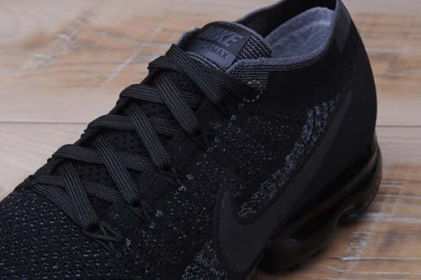 Nikelab Air Vapormax Flyknit "Triple Black" - 899473 003